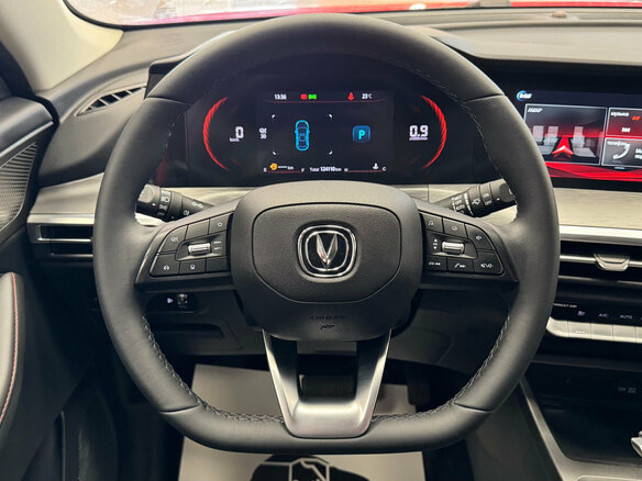 2023 Changan CS35 Plus I Рестайлинг, красный, 1525000 рублей - вид 12