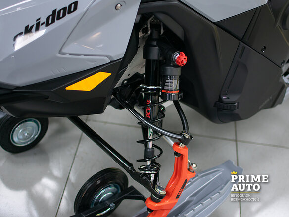 2025 BRP Ski-Doo Summit 850, серебристый, 2890000 рублей - вид 18