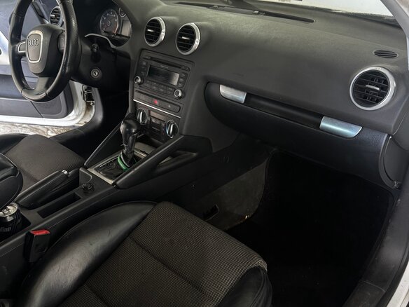 2008 Audi A3 II (8P) Рестайлинг 2, белый, 650000 рублей - вид 5