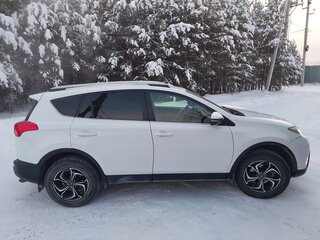 2013 Toyota RAV4 IV (XA40), белый, 1550000 рублей, вид 2