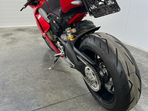 2018 Ducati Panigale V4, красный, 1339000 рублей - вид 3