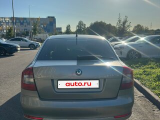 2011 Skoda Octavia II (A5) Рестайлинг, серебристый, 670000 рублей, вид 4