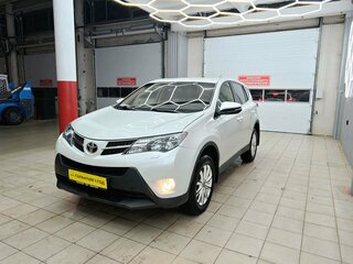 2014 Toyota RAV4 IV (XA40), белый, 1750000 рублей, вид 3