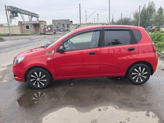 2010 Chevrolet Aveo I Рестайлинг, красный, 555000 рублей, вид 5