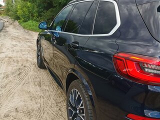 2020 BMW X5 M50d IV (G05/G18), чёрный, 7159000 рублей, вид 3