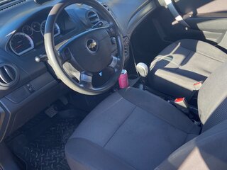 2010 Chevrolet Aveo I Рестайлинг, серебристый, 410000 рублей, вид 5