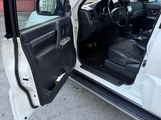 2014 Mitsubishi Pajero IV Рестайлинг 2, белый, 3100000 рублей, вид 5