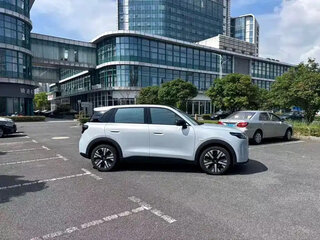 2026 Leapmotor A10 53 kWh, белый, 1714228 рублей, вид 5