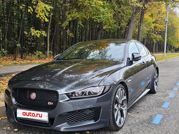 2018 Jaguar XE S I, серый