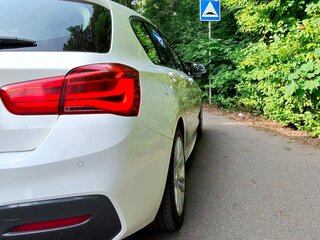 2015 BMW 1 серии 118i II (F20/F21) Рестайлинг, белый, 1390000 рублей, вид 4