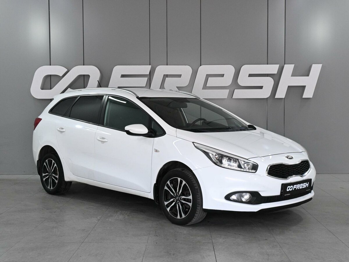Открыть фотографии: Kia Ceed II