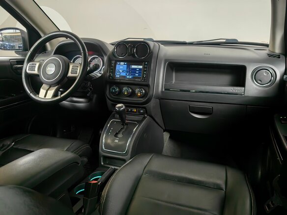 2012 Jeep Compass I Рестайлинг, белый - вид 6
