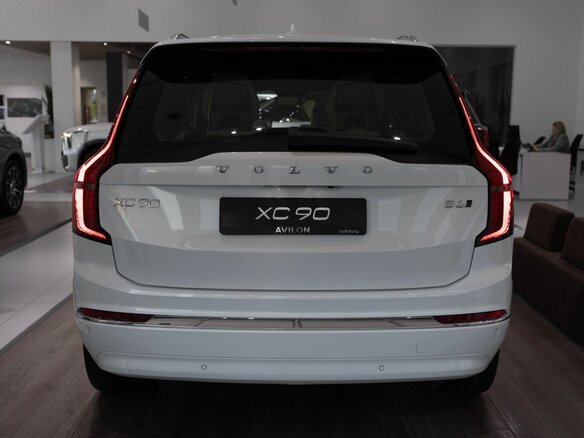 2025 Volvo XC90 B6 II Рестайлинг 2, белый - вид 3