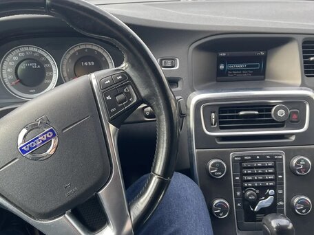 2012 Volvo S60 II, белый, 850000 рублей, вид 4