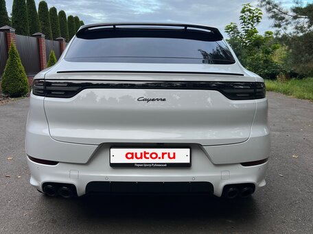2022 Porsche Cayenne Coupé III, белый, вид 5