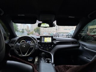 2021 Toyota Camry VIII (XV70), коричневый, 2650000 рублей, вид 4