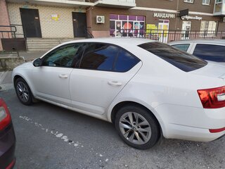 2014 Skoda Octavia III (A7), белый, 1400000 рублей, вид 4