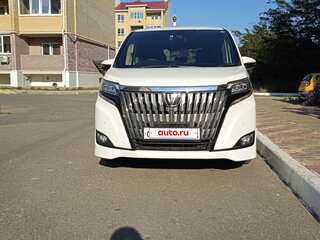 2019 Toyota Esquire I Рестайлинг, белый, 2700000 рублей, вид 3