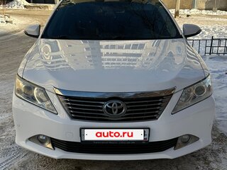 2013 Toyota Camry VII (XV50), белый, 1750000 рублей, вид 1