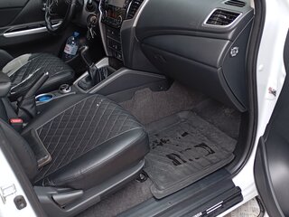 2019 Mitsubishi L200 V Рестайлинг, белый, 3650000 рублей, вид 5