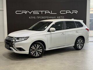 2022 Mitsubishi Outlander III Рестайлинг 3, белый, 2800000 рублей, вид 1