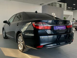 2015 Toyota Camry VII (XV50) Рестайлинг, зелёный, 1899000 рублей, вид 4