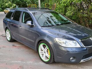 2011 Skoda Octavia II (A5) Рестайлинг, серый, 1600000 рублей, вид 1