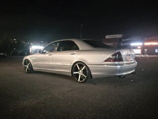 2000 Mercedes-Benz S-Класс 320 Long IV (W220), серебристый, 590000 рублей, вид 1