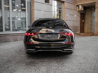 2026 Mercedes-Benz S-Класс 450 d Long 4MATIC VII (W223) Рестайлинг, чёрный, 25480000 рублей, вид 4