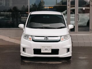 2014 Honda Freed Spike I Рестайлинг, белый, 1155000 рублей, вид 2
