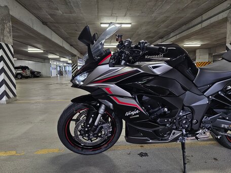 2025 Kawasaki Ninja 1000 SX, чёрный, 1700000 рублей, вид 2