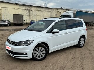 2019 Volkswagen Touran II, белый, 1450000 рублей, вид 1