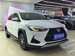 2022 Toyota Yaris L XP150 Рестайлинг, белый, 1050300 рублей, вид 3