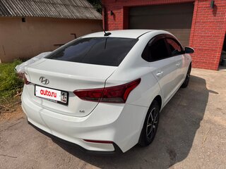 2017 Hyundai Solaris II, белый, 920000 рублей, вид 5