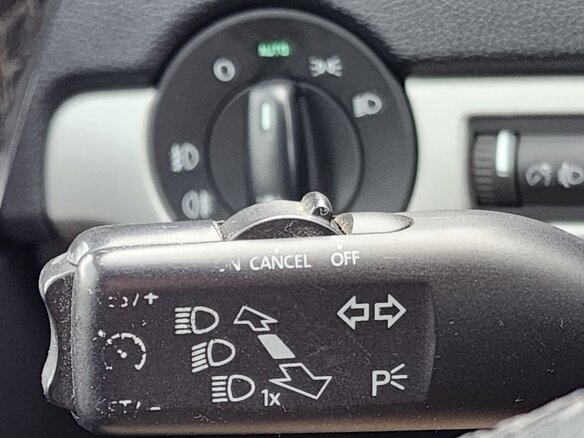 2012 Skoda Octavia II (A5) Рестайлинг, белый, 750000 рублей - вид 9