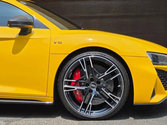 2023 Audi R8 V10 performance II (4S) Рестайлинг, жёлтый, 19341776 рублей - вид 19