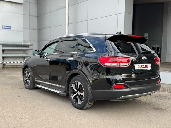 2017 Kia Sorento III Prime, чёрный, 2250000 рублей - вид 4