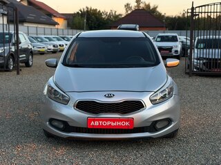 2012 Kia Ceed II, серебристый, 890000 рублей, вид 2