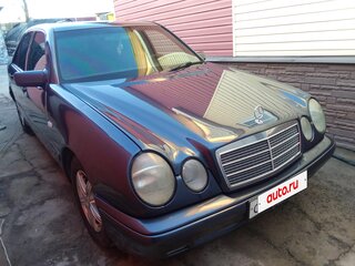 1997 Mercedes-Benz E-Класс 220 II (W210, S210), синий, 655000 рублей, вид 3
