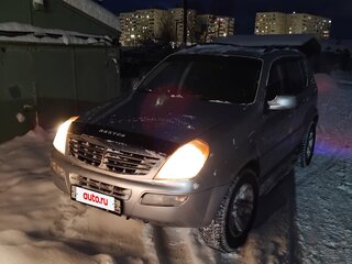 2005 SsangYong Rexton I, серебристый, 650000 рублей, вид 1