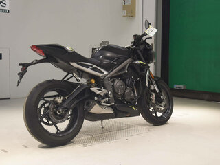 2022 Triumph Street Triple, чёрный, 720000 рублей, вид 5