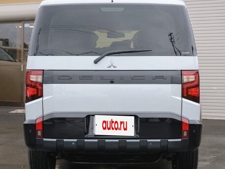 2026 Mitsubishi Delica D:5 I Рестайлинг 2, белый, 3530000 рублей, вид 5