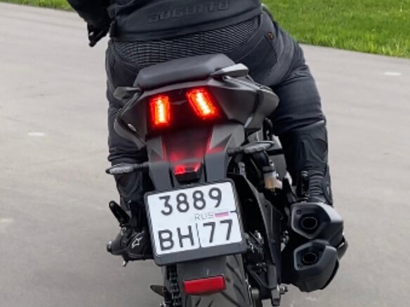 2019 Bajaj Dominar 400, чёрный - вид 22