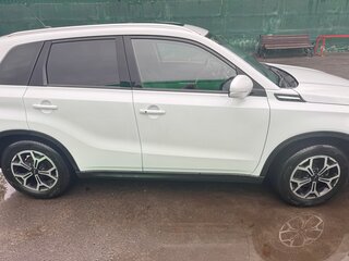 2018 Suzuki Vitara II Рестайлинг, белый, 2300000 рублей, вид 4