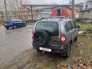 2016 Chevrolet Niva I Рестайлинг, серый, 575000 рублей, вид 3