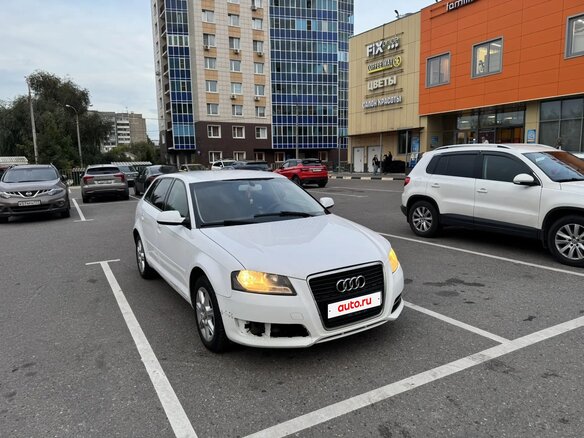 2012 Audi A3 II (8P) Рестайлинг 2, белый, 650000 рублей