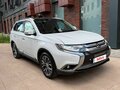 2016 Mitsubishi Outlander III Рестайлинг 2, белый, 2130000 рублей