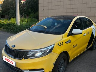 2016 Kia Rio III Рестайлинг, жёлтый, 450000 рублей, вид 1
