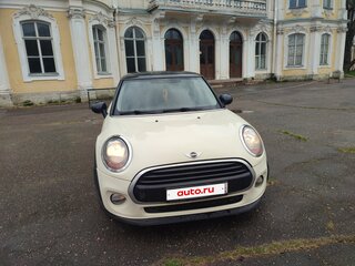 2017 Mini Hatch Cooper III (F55/F56), белый, 1360000 рублей, вид 3