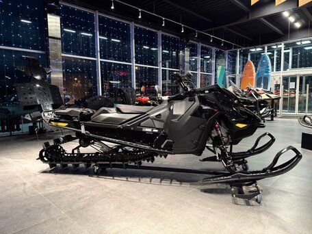 2025 BRP Ski-Doo Summit 850, чёрный, 2990000 рублей, вид 2